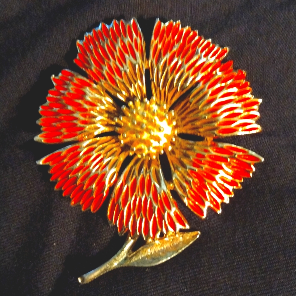 JJ VINTAGE  ORANGE BROOCH PIN